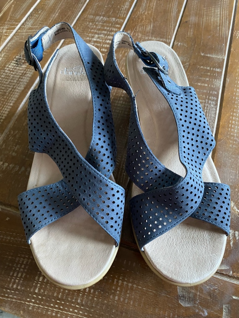 Dansko Perforated Slingback Sandals jacinda 40 9.5/10